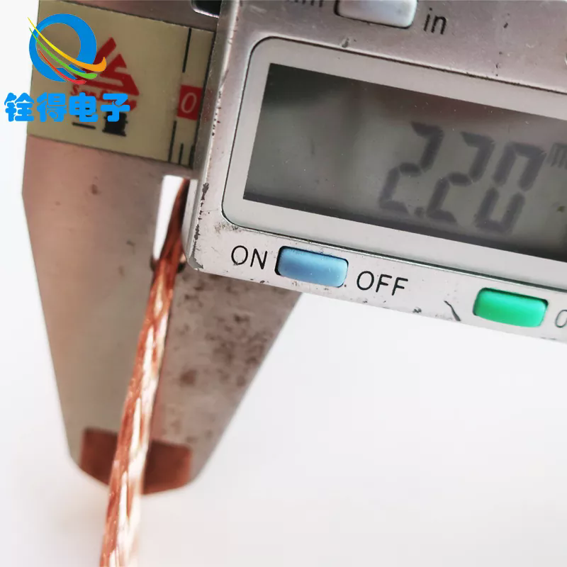 Co dělá plochou vodivou pásku mědi spolehlivou?